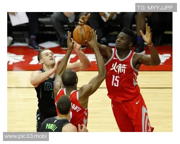 阿门21分8板9助休斯顿火箭111-107达拉斯独行侠弗拉格34分